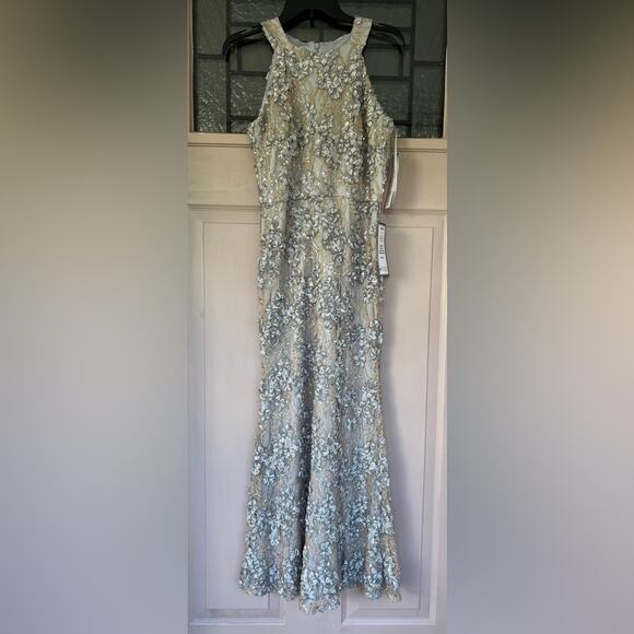 XSCAPE Petite High-Neck Sleeveless Lace Sheath Gown Macy’s | NEW | Size 6P - Picture 1 of 9